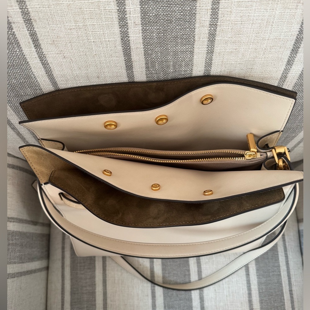 Tory Burch Cream and Tan Leather Shoulder Bag with Gold Hardware - Picture 13 of 16